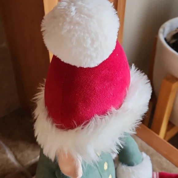 Jellycat Large Leffy Christmas Elf Doll in Green Coat and Red Hat - Picture 10 of 12